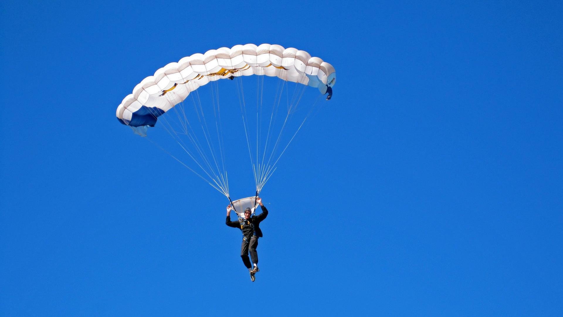 智能青训装备在行业内逐步推广，助力青少年技能快速突破，2020年智能训练